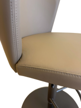 Load image into Gallery viewer, Mossa Stool
