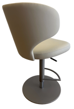 Load image into Gallery viewer, Venecia Stool
